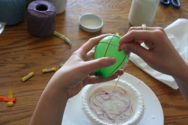 How to make Easter basket with string - Step 4